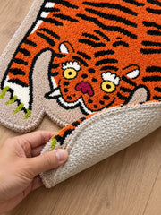 Close-up of the Resting Tiger Shaped Bath Mat's backing, 60 × 120 cm