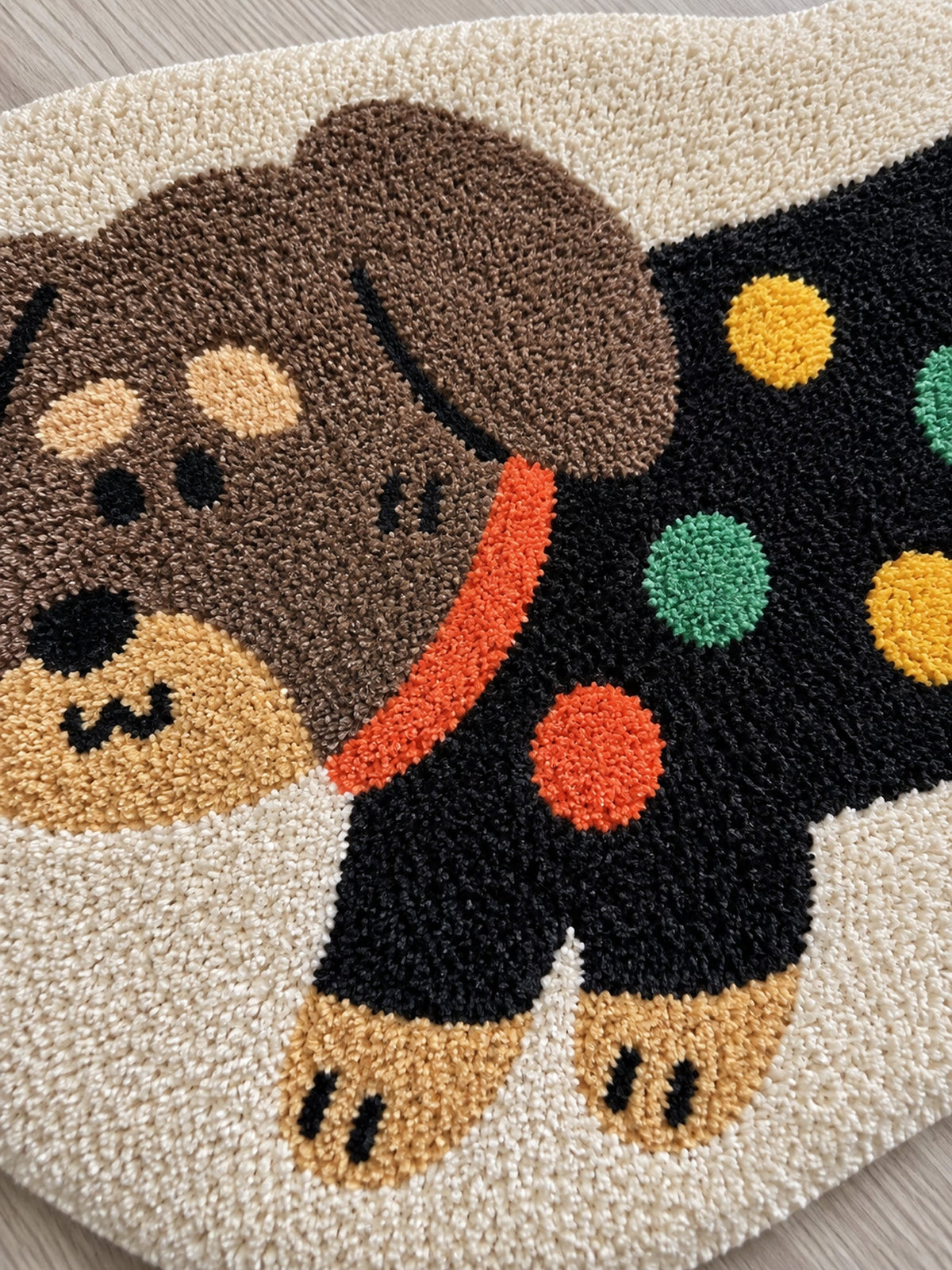 Confetti Sweater Dachshund Bath Mat — surface detail