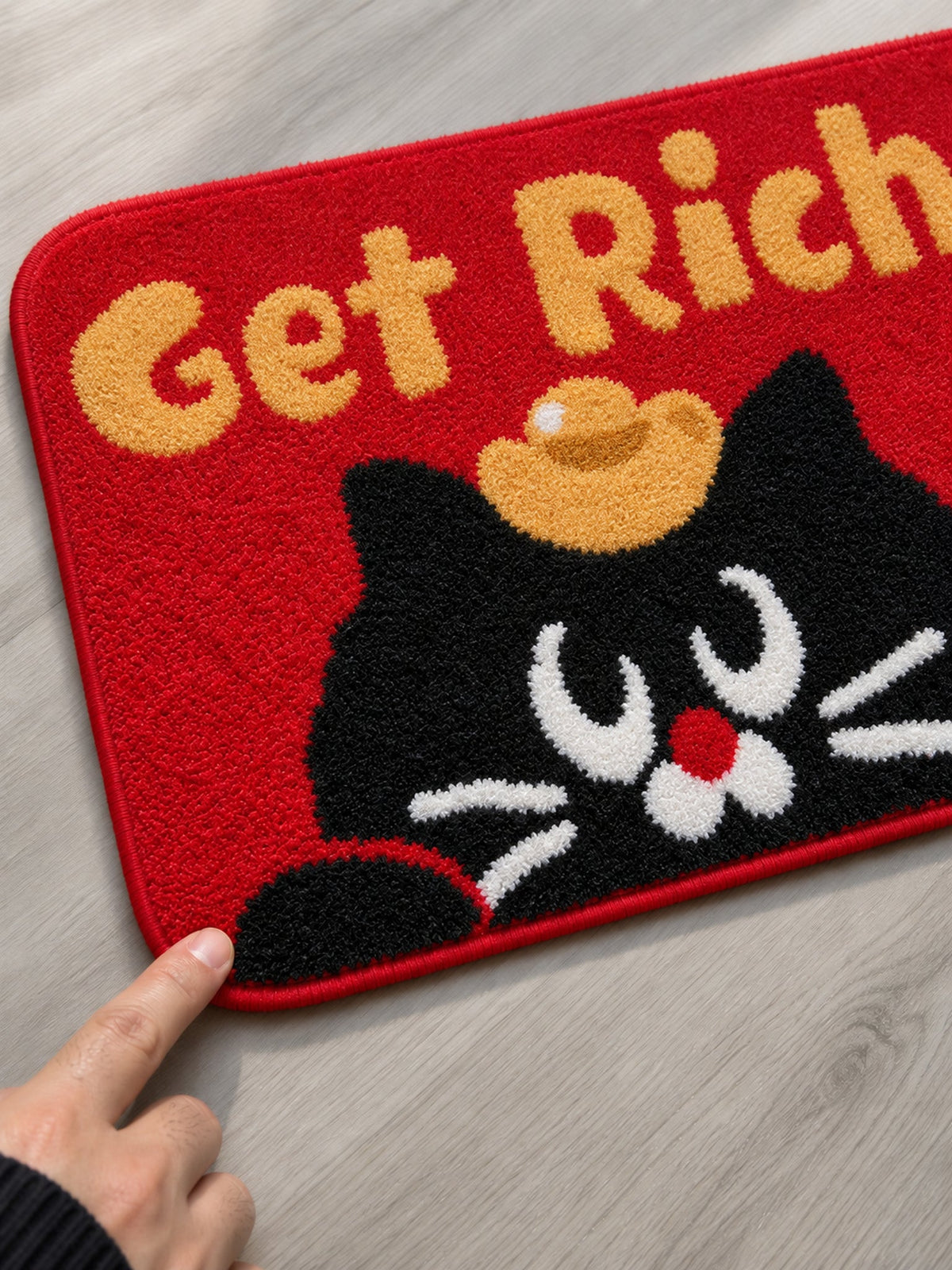 Get Rich Lucky Cat Bath Mat — surface detail