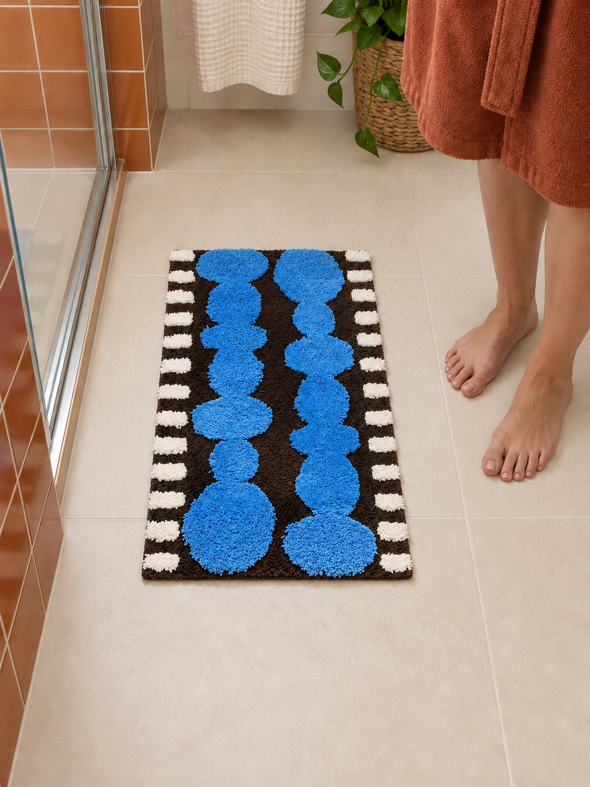 Electric Blue Pebbles Retro Bath Mat — bathroom scene