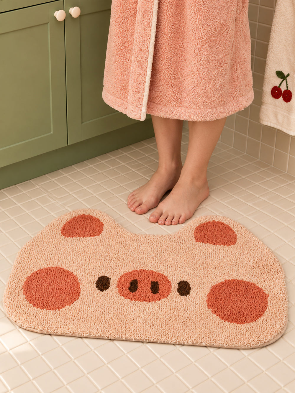 Blushing Piglet Face Bath Mat — Bathroom close-up