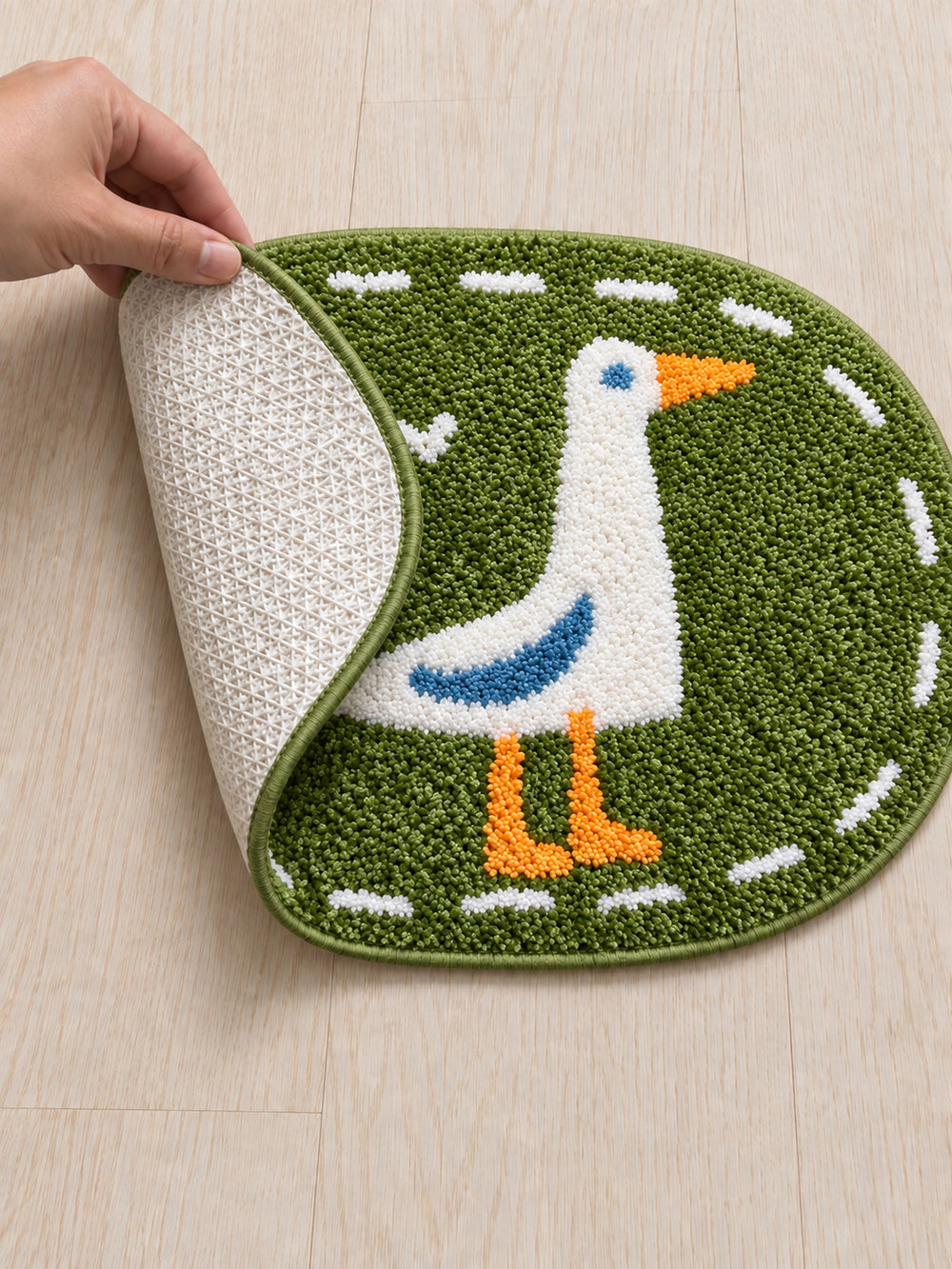 Goose Talk Green Oval Bath Mat — Textured backing