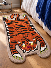 CDGZ0183-60120 — Resting Tiger bath mat, 60 × 120 cm — bedside context detail