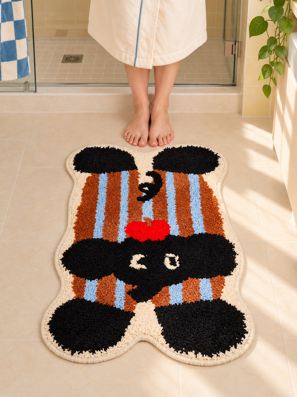 Retro Striped Elephant Shaped Bath Mat — Bathroom close-up