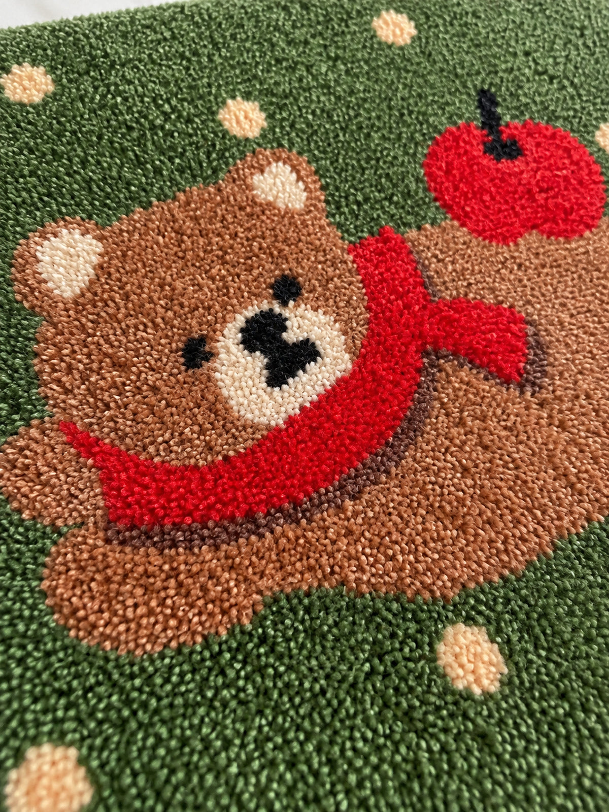 Apple Bear Forest Green Bath Mat — Surface detail