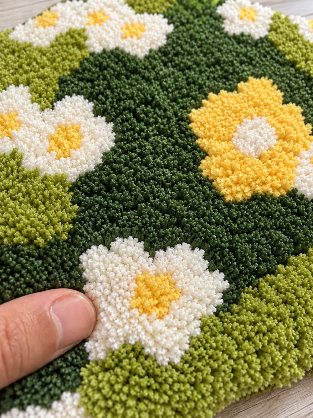 Daisy Meadow Floral Bath Mat - Green — Surface detail